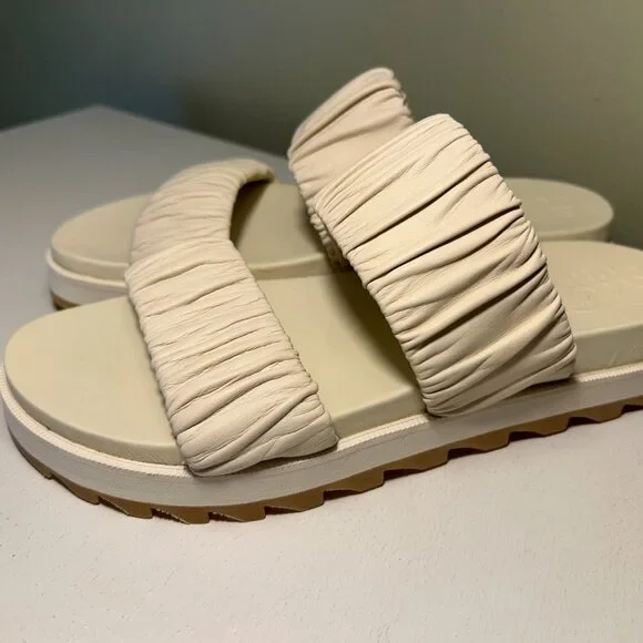 Sorel Women's Roaming™ Two Strap Slide Flat Sandal - Picture 3 of 15